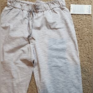 New Tags Lululemon Grey Cropped Pants 10 Nwt